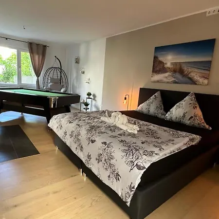 דירה Burg Panoramablick Retreat Moderne קוכם