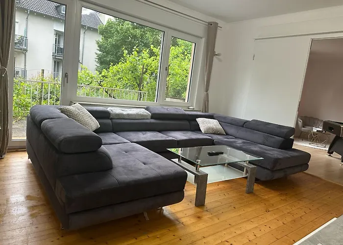 Burg Panoramablick Retreat Moderne