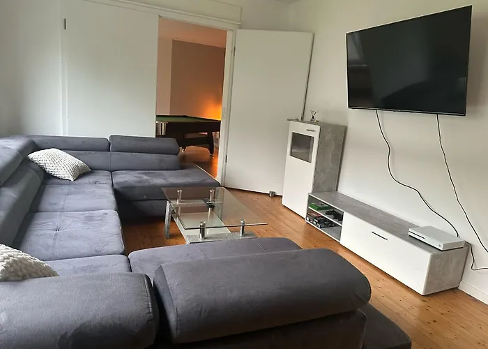 Burg Panoramablick Retreat Moderne Διαμέρισμα *